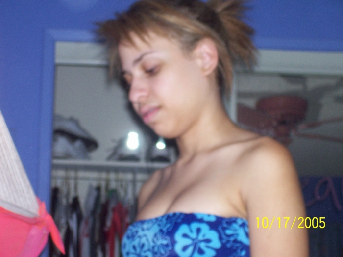 Am revenit in bucuresti. Caut colega! – Bruneta focoasa, sexy