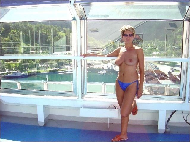Show webb real – Andreea, caut colega!